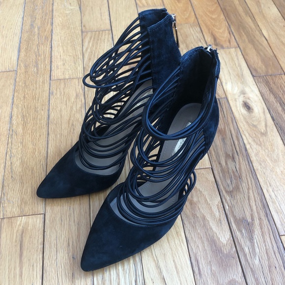 BCBG GENERATION-Caliko suede strappy elastic pumps. Size 6M. Black - Picture 13 of 16